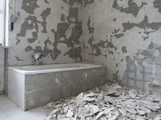 featured image - Planning for Asbestos Removal During Bathroom Renovations