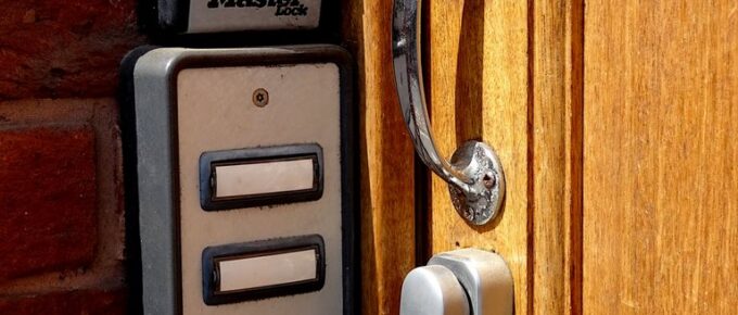 Try These Home Security Tips to Keep the Burglars at Bay