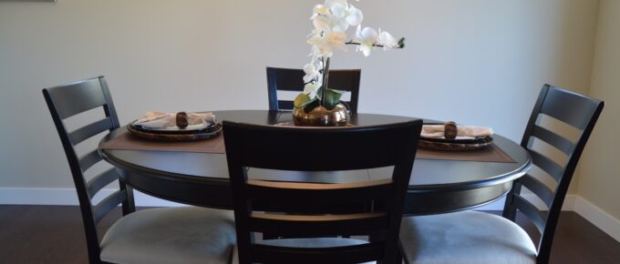 How To Choose Perfect Dining Room Table?