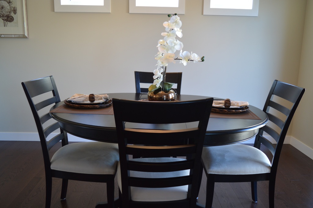How To Choose Perfect Dining Room Table image - How To Choose Perfect Dining Room Table