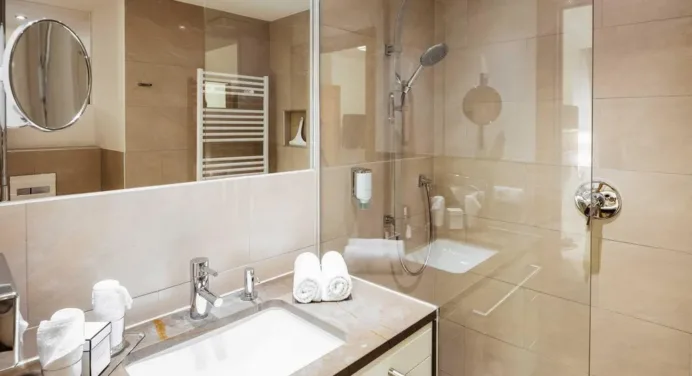 How to Make Your Bathroom Look Expensive: Top 5 Ingenious Bathroom Ideas