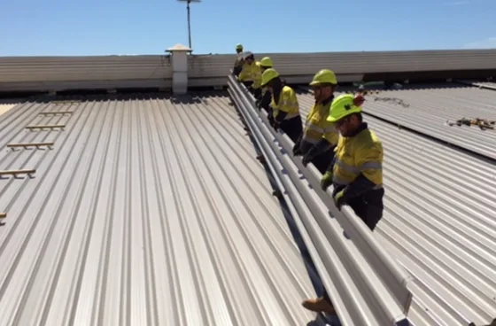 featured image - Benefits of Commercial Roofing Services in the Southwest