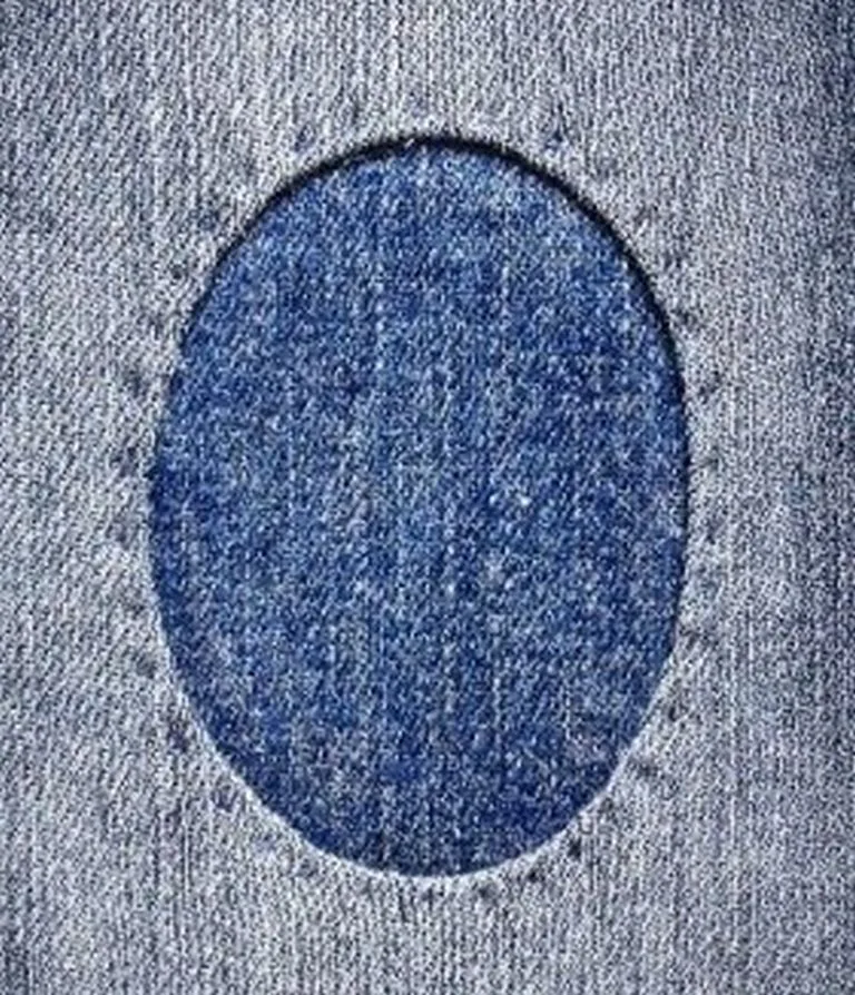 featured image - Jeans Knee Repair Technique Tutorial