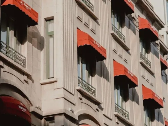 featured image - Pros and Cons of Installing Awning Windows in Ottawa