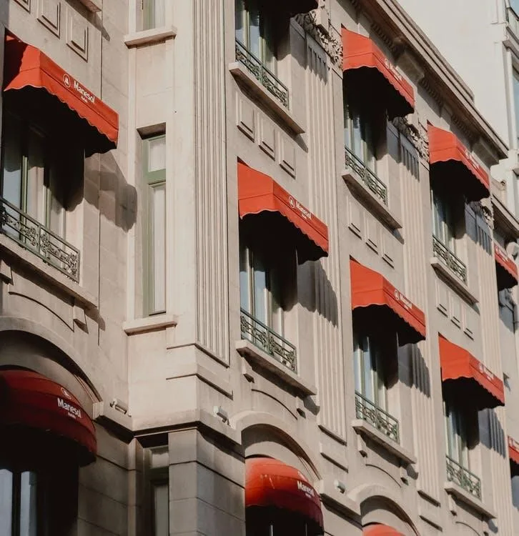 featured image - Pros and Cons of Installing Awning Windows in Ottawa