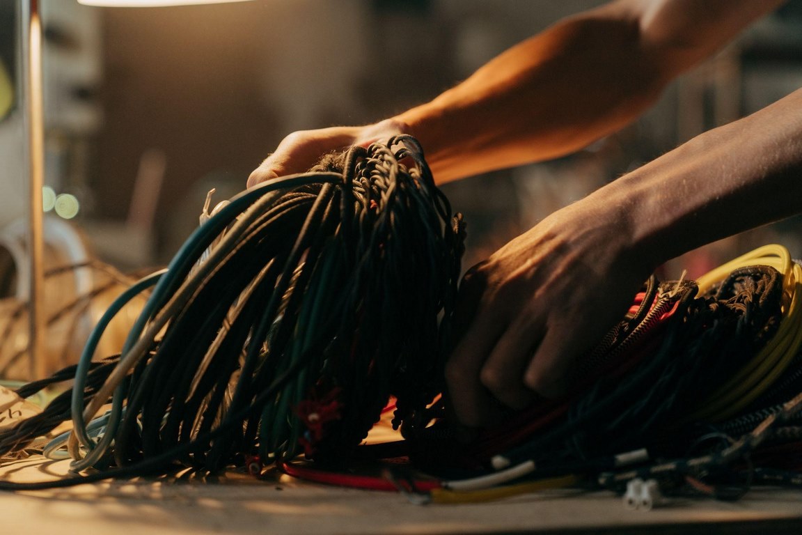 5 Tell-Tale Signs That Your Home’s Electrical System Needs to Be Saved image - 5 Tell-Tale Signs That Your Home’s Electrical System Needs to Be Saved