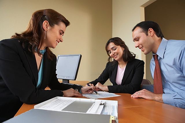 Looking To Move Why You Should Consider Working With A Real Estate Agent image - Looking To Move Why You Should Consider Working With A Real Estate Agent