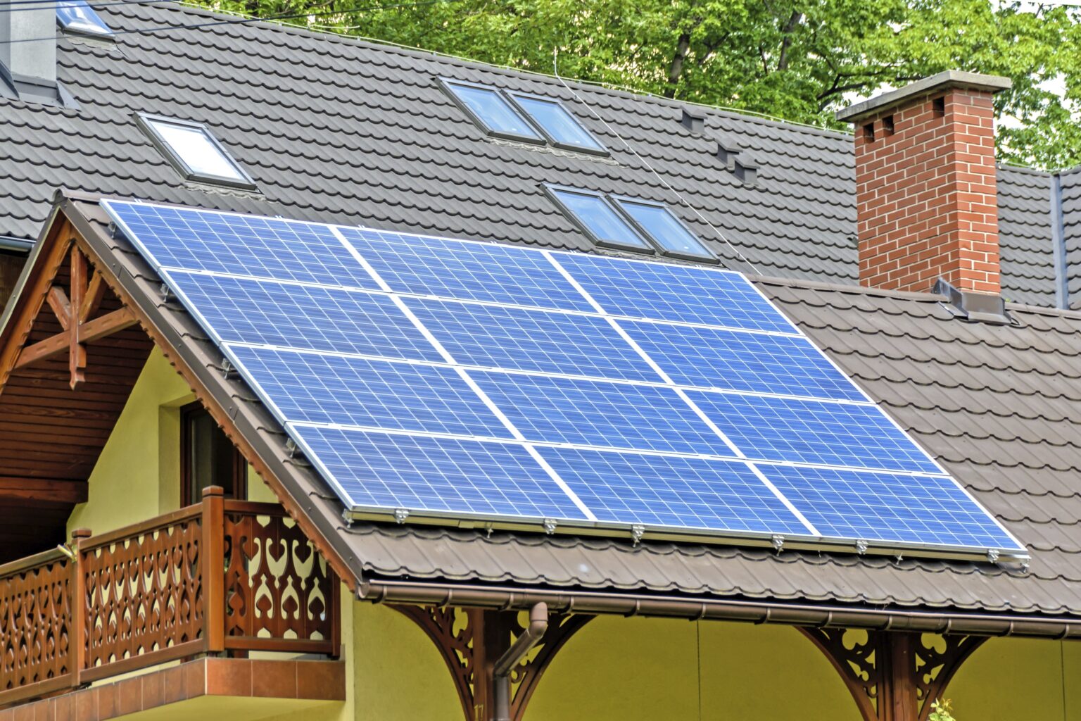 What Do Solar Panels Cost, and Are They Worth It?