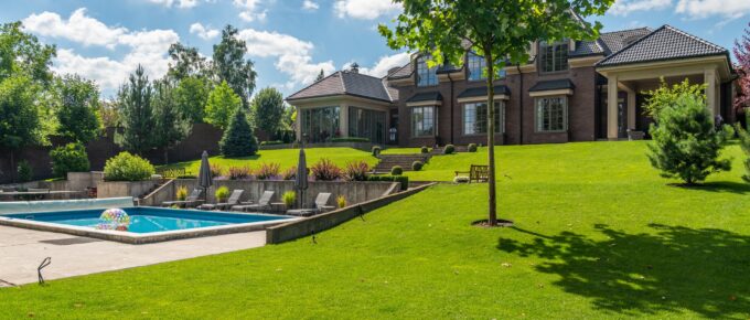 What do Lawn Care Companies Spray on Lawns?