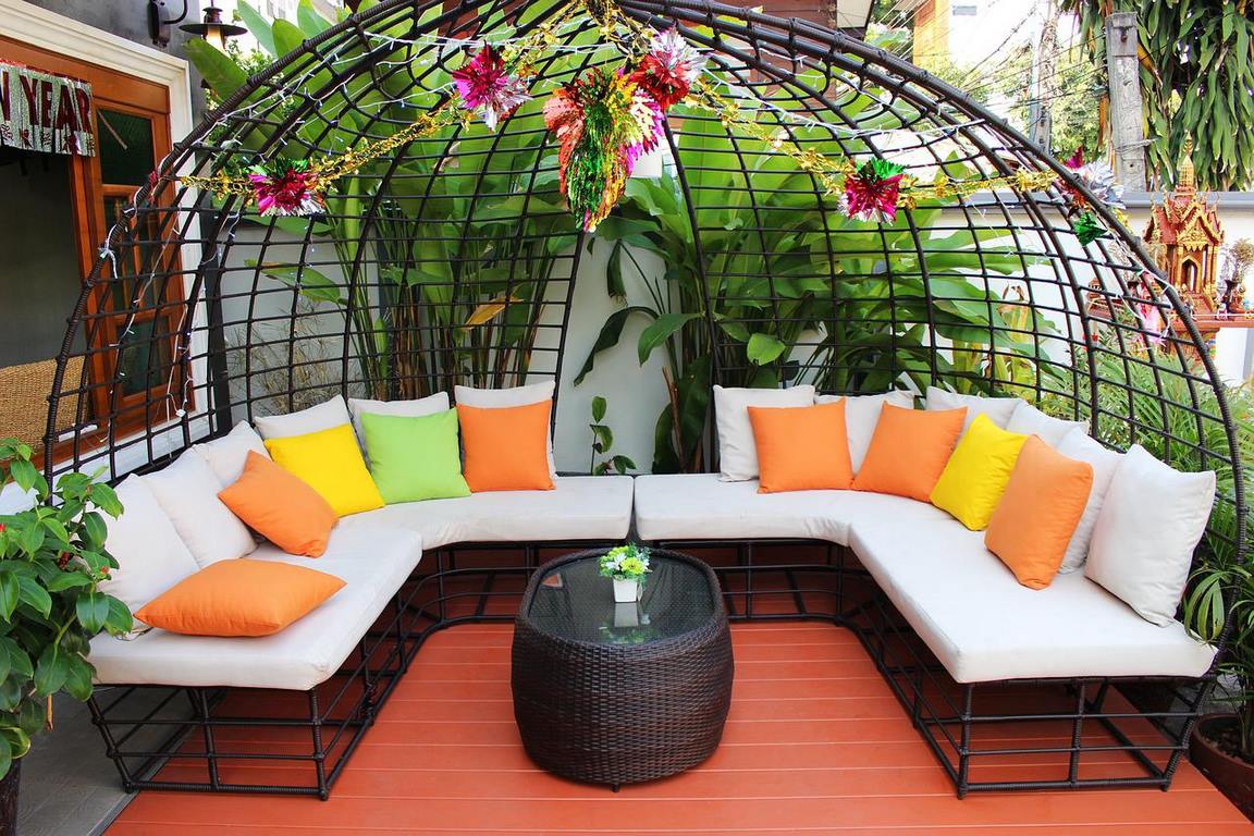 With This Outdoor Furniture You Will be Able to Turn Your Backyard Into the Most Incredible of Summer Sanctuaries image - With This Outdoor Furniture You Will be Able to Turn Your Backyard Into the Most Incredible of Summer Sanctuaries