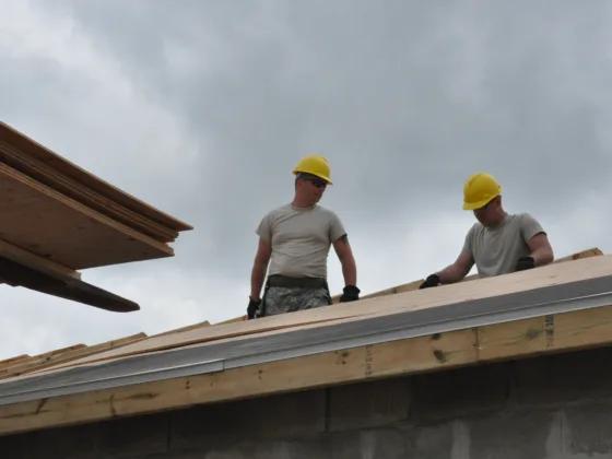 featured image - 5 Things to Consider When Hiring a Commercial Roofing Company