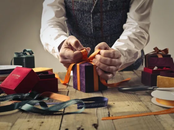 featured image - Best Corporate Gift Ideas for Employees