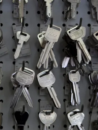 featured image - Different Keys that Professional Locksmiths Can Duplicate