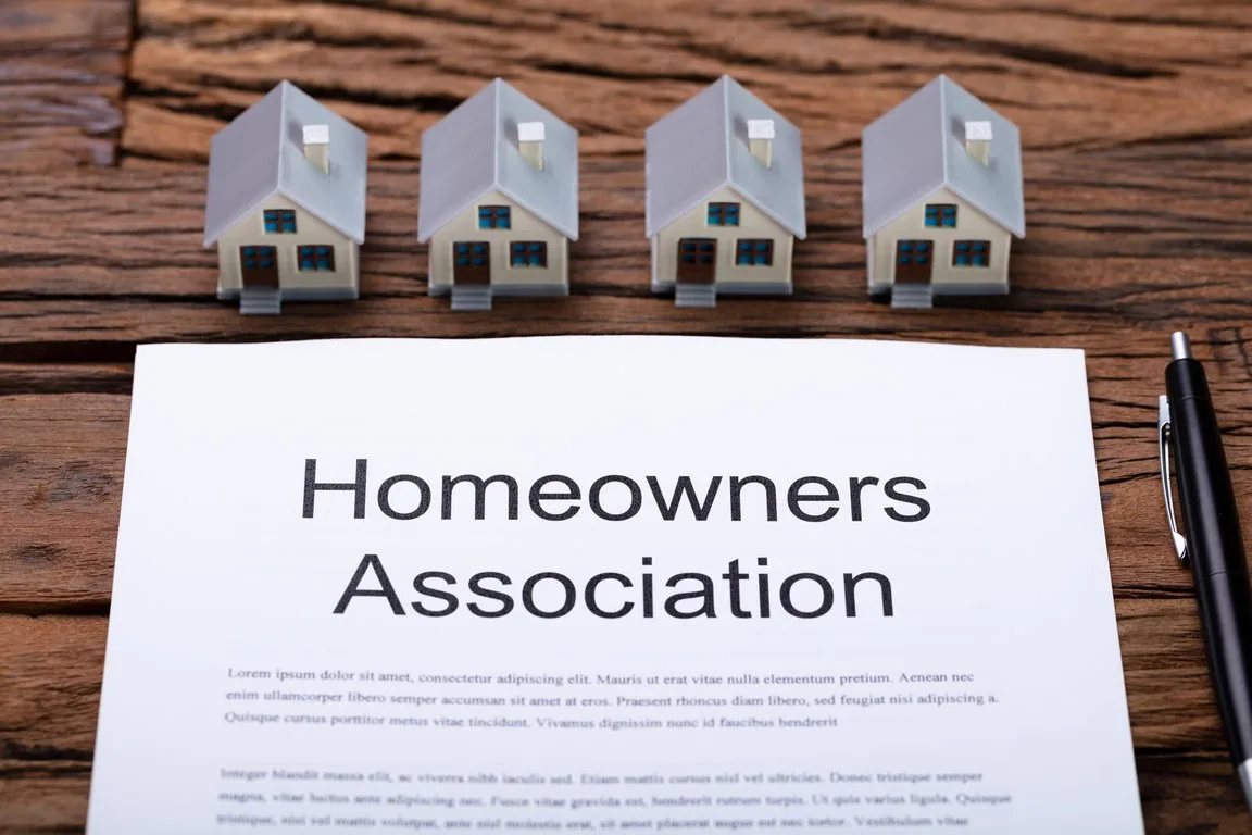 featured image - How To Set Up a Homeowner’s Association