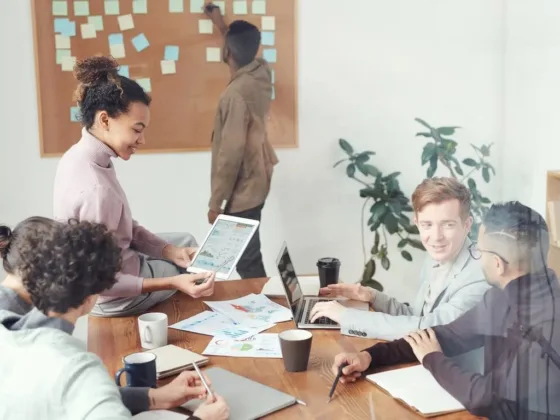 featured image - How to Improve Employee Productivity in 10 Easy Ways