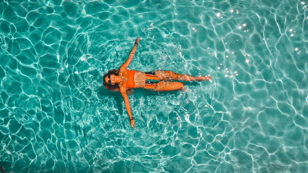 How to Test Pool Water in 4 Easy Steps: A Step-By-Step Guide image - How to Test Pool Water in 4 Easy Steps: A Step-By-Step Guide