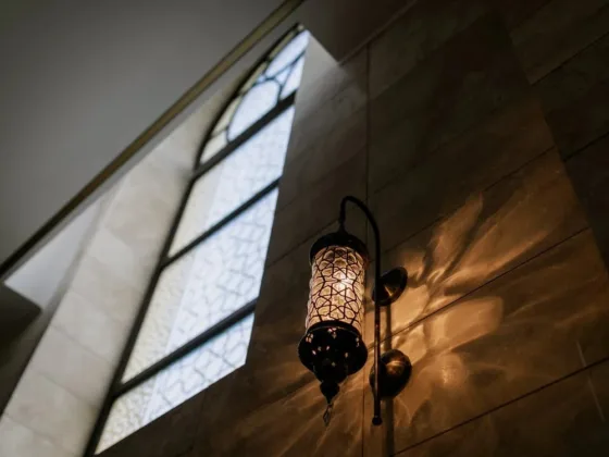 featured image - Tempered Glass for Sale: The Best Place to Buy Safe Glass