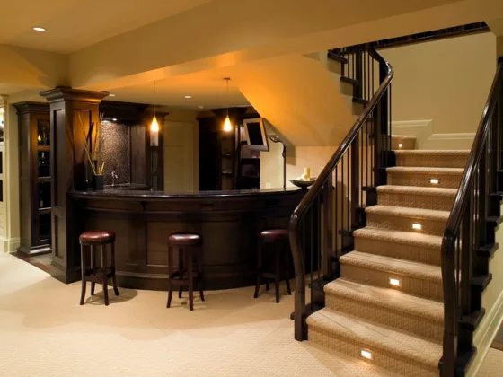 featured image - Tips To Turn Your Bar Into a Modern Industrial Interior Design