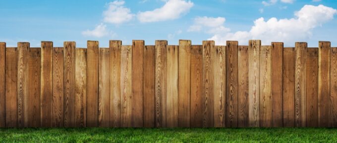 4 Tips for Choosing a Fencing Contractor