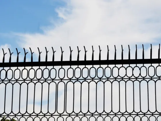 featured image - Homeowners - What to Look For When Choosing a Gate