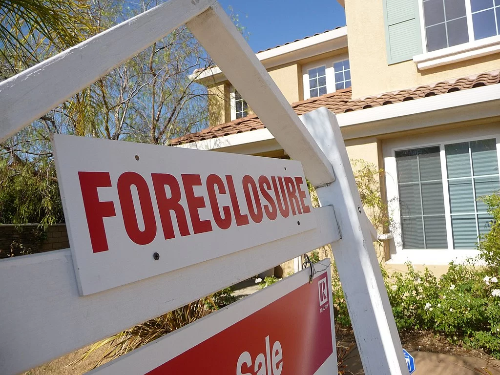 image - How To Deal with Distressed Property and Avoid Foreclosure