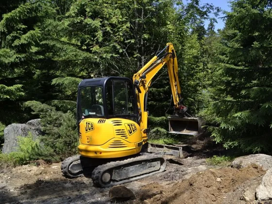 featured image - How to Decide the Right Excavator for Your Project