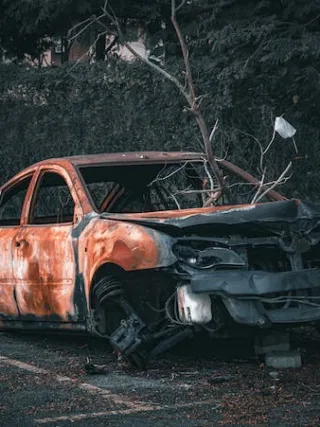 featured image - The Beginner's Guide to Stress-Free Junk Hauling