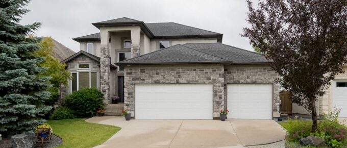7 Easy Ways to Increase Your Garage Door Security