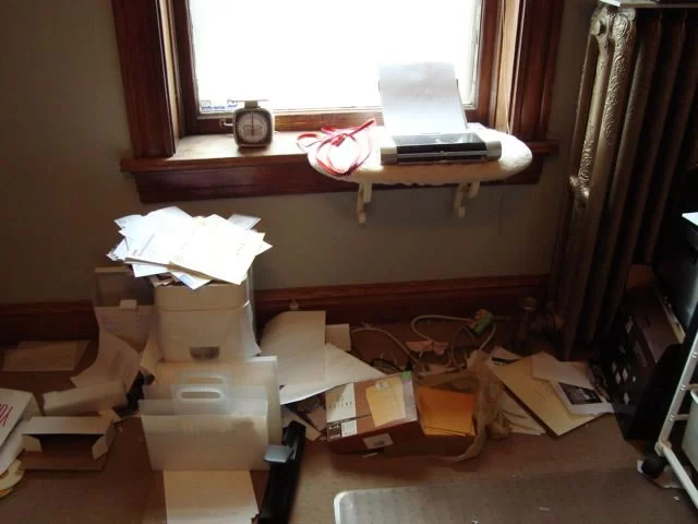 8 Benefits of Decluttering & Organizing Your Home image - 8 Benefits of Decluttering & Organizing Your Home