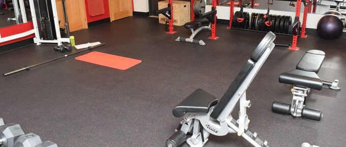 Top 3 Rubber Flooring Options for Commercial Gym Flooring In 2022