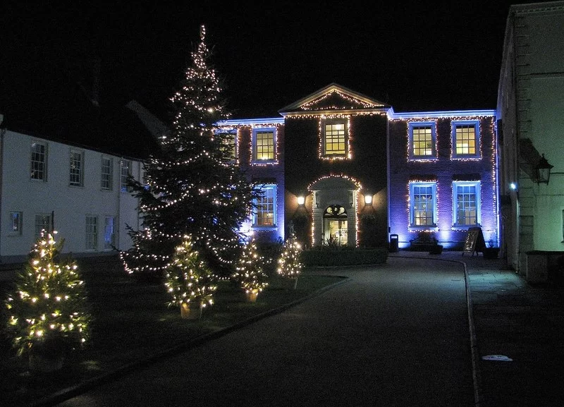 Taking Advantage of Christmas Decorations to Remodel Your Home image - Taking Advantage of Christmas Decorations to Remodel Your Home