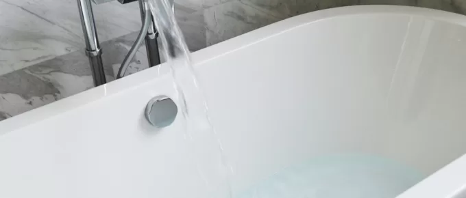 What is Bathtub Reglazing?