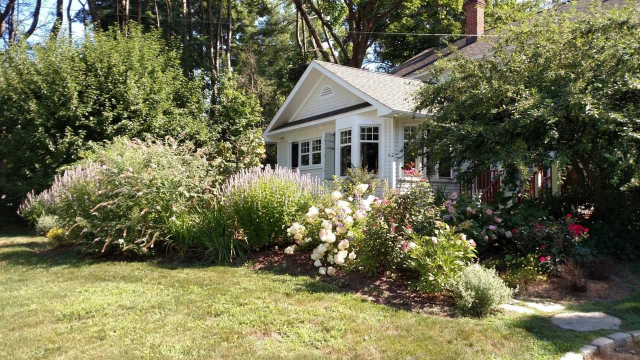 6 Common Residential Landscaping Errors and How to Avoid Them Image - 6 Common Residential Landscaping Errors and How to Avoid Them