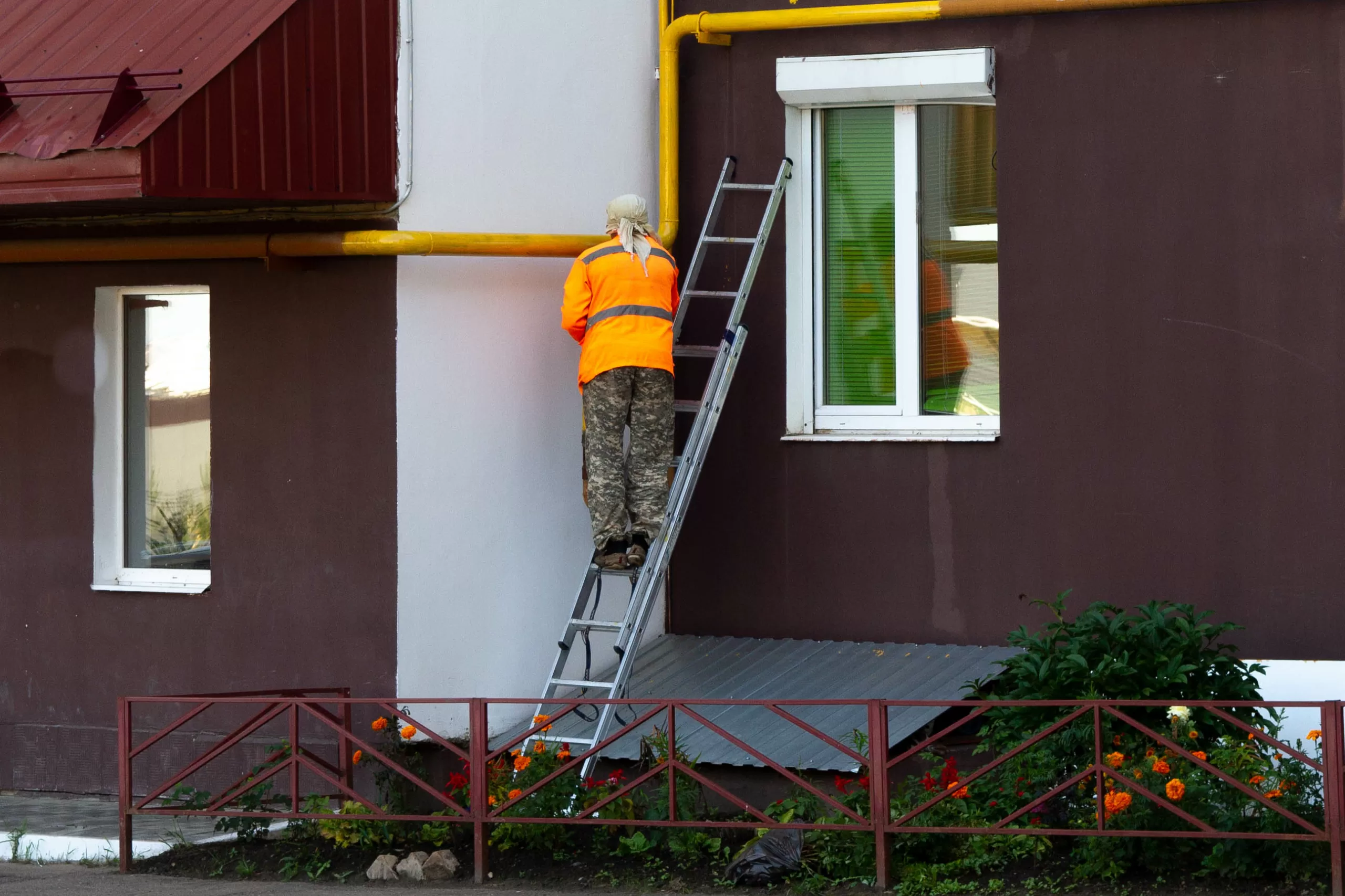 7 Tips and Tricks for Maintaining Your Gas Line image - 7 Tips and Tricks for Maintaining Your Gas Line