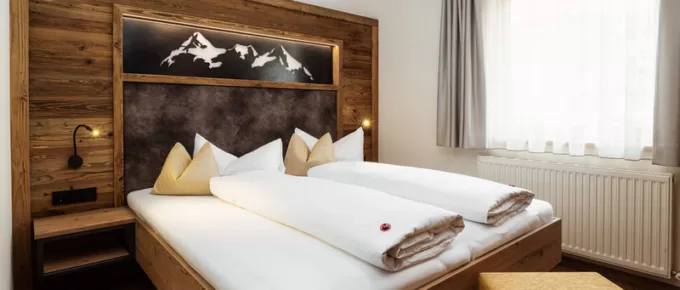 6 Tips for Transforming Your Bedroom into a Cozy Retreat