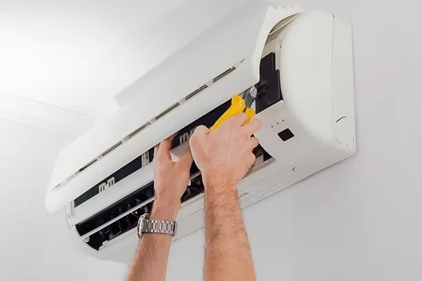 What to Do When Your Air Conditioner Breaks? Image - What to Do When Your Air Conditioner Breaks?
