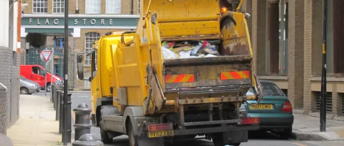 9 Benefits of Using a Professional Trash Removal Service
