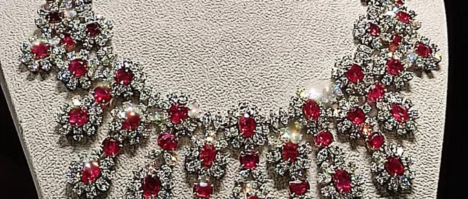 From Antiques to Modern Art: Toronto’s Diverse Auction Offerings