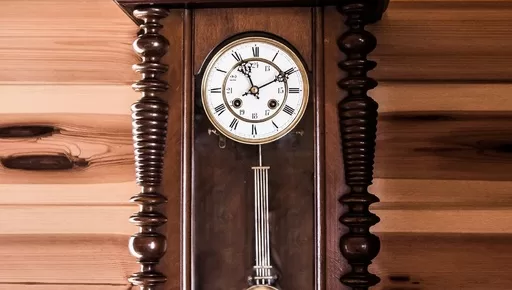 How Can You Improve Your Home With Antique Furniture and Clocks?