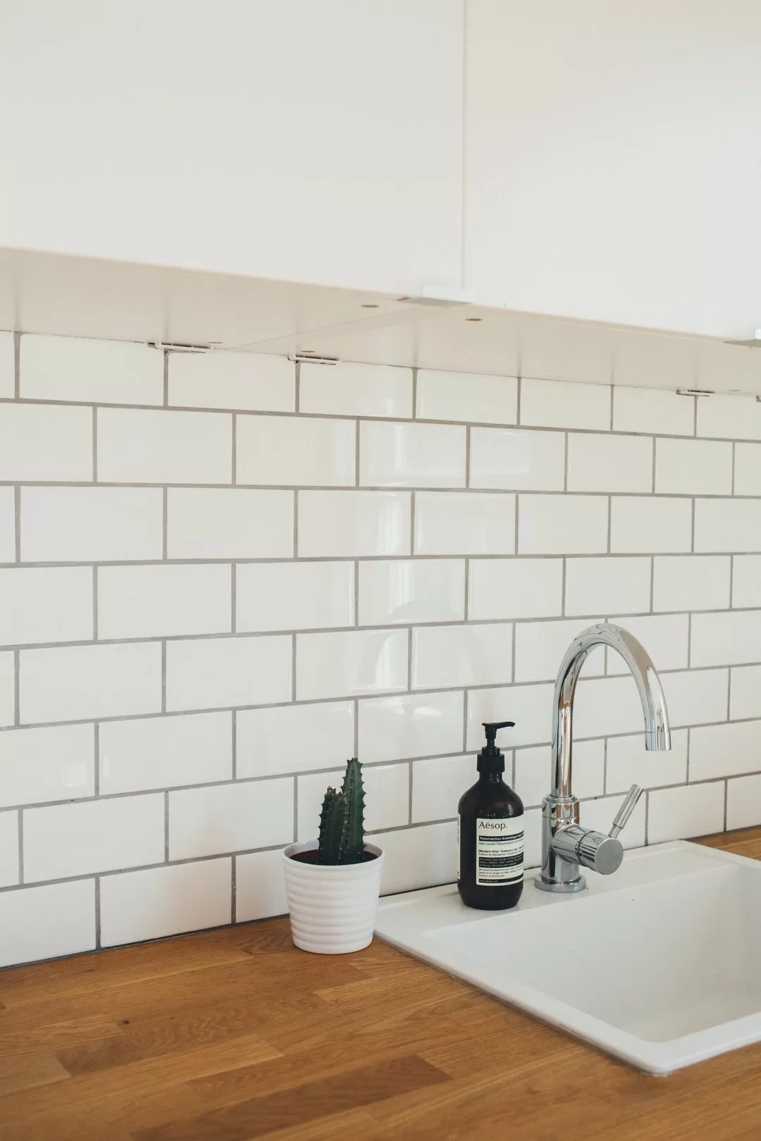 Image - 6 Benefits of Adding a Kitchen Tile Backsplash