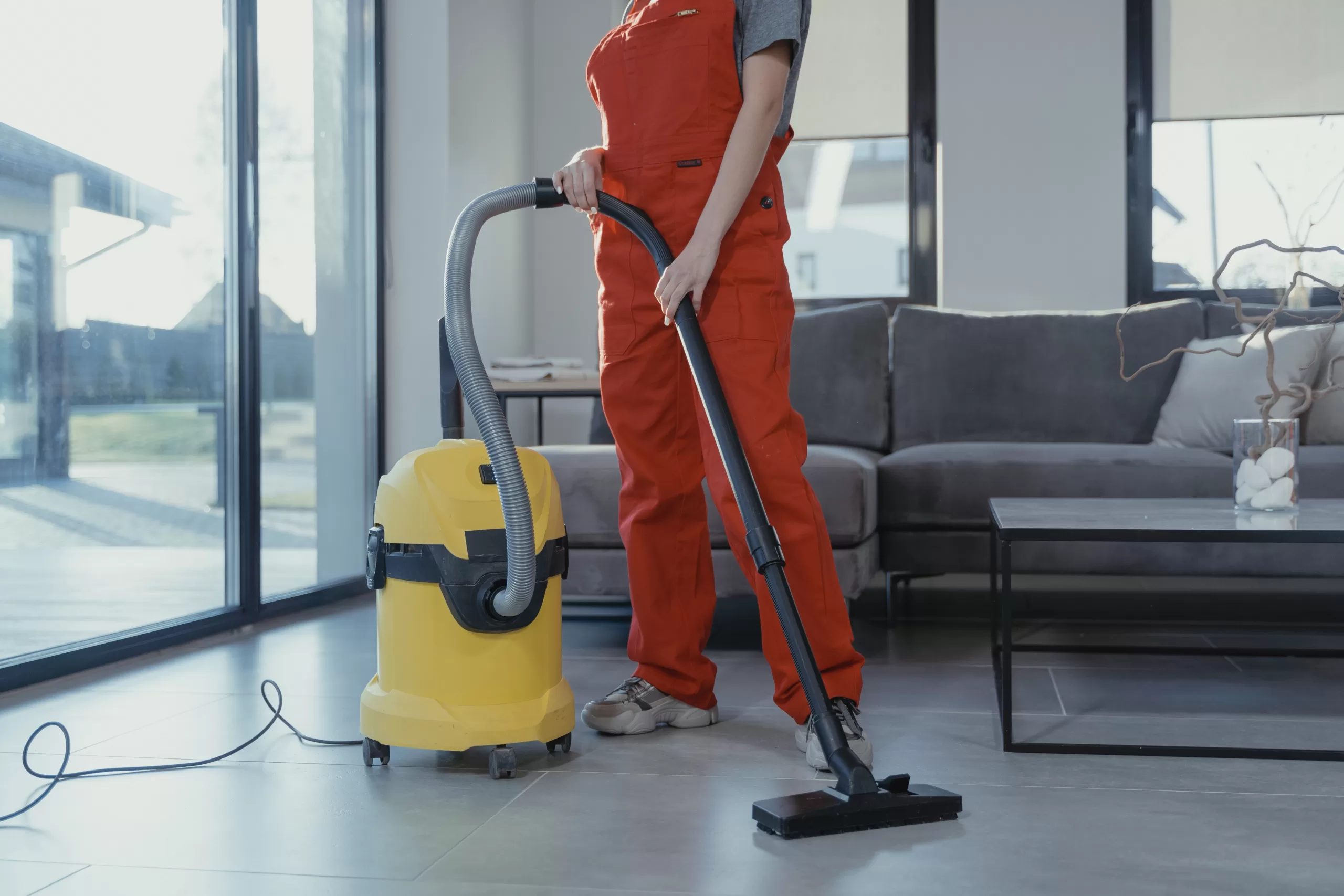 image - Expert Tips for Choosing the Right House Cleaning Service - How to Find the Perfect Fit