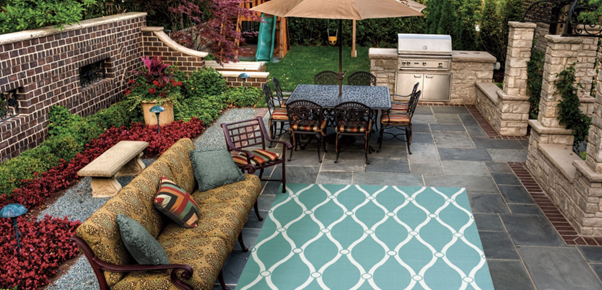 How To Pick the Best Material For Your Outdoor Rug