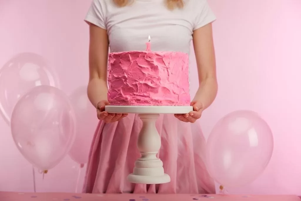 Satisfy Your Cravings with the Top Cake Delivery Options Image - Satisfy Your Cravings with the Top Cake Delivery Options