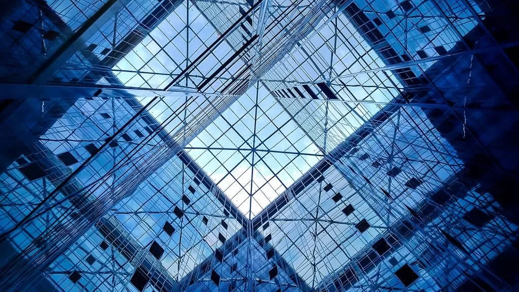 Shape Spaces with Architectural Decorative Glass image - Shape Spaces with Architectural Decorative Glass