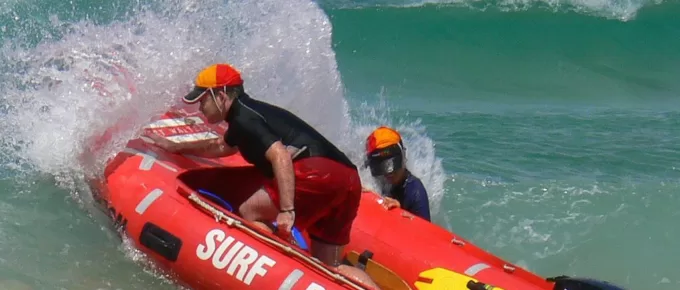 From Poolside to Oceanfront: The Different Roles and Responsibilities of Lifeguards