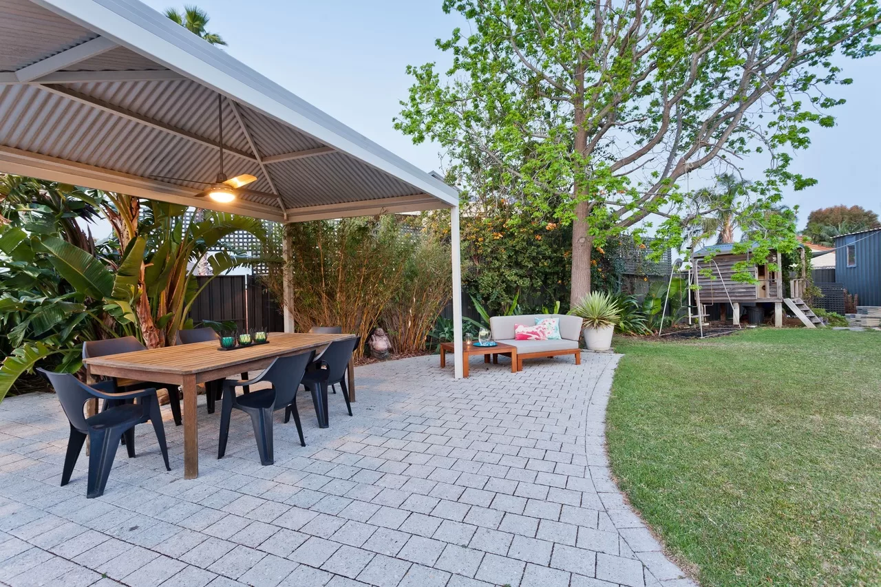 Budget-friendly Outdoor Upgrades: Wooden Furniture for a Stunning Space image - Budget-friendly Outdoor Upgrades: Wooden Furniture for a Stunning Space