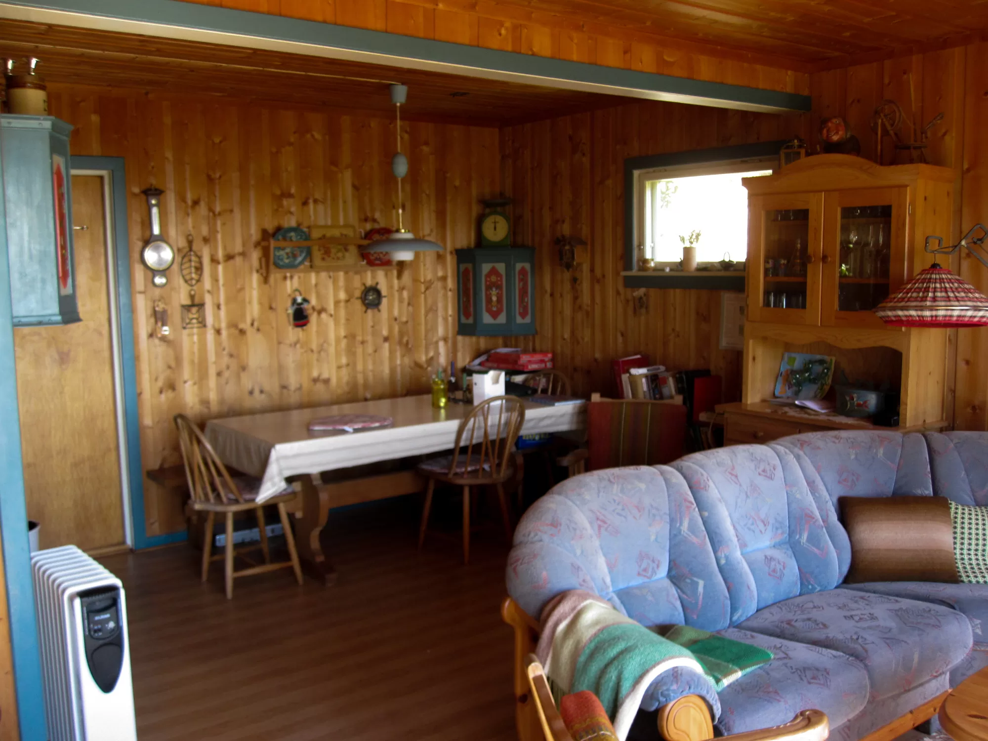 How to Avoid Overcrowding Your Living Room image - How to Avoid Overcrowding Your Living Room