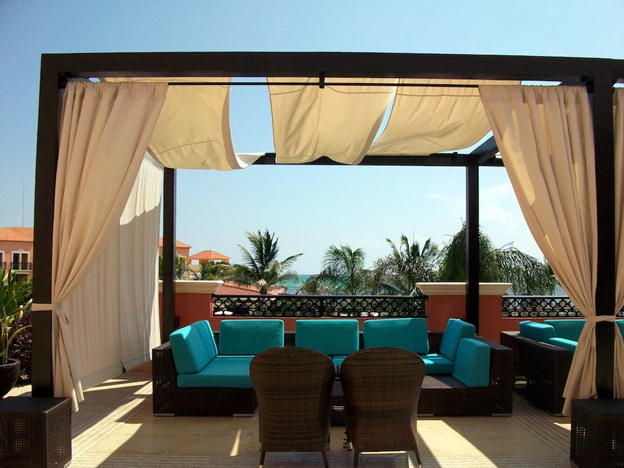 Cozy Outdoor Living Space image - Cozy Outdoor Living Space