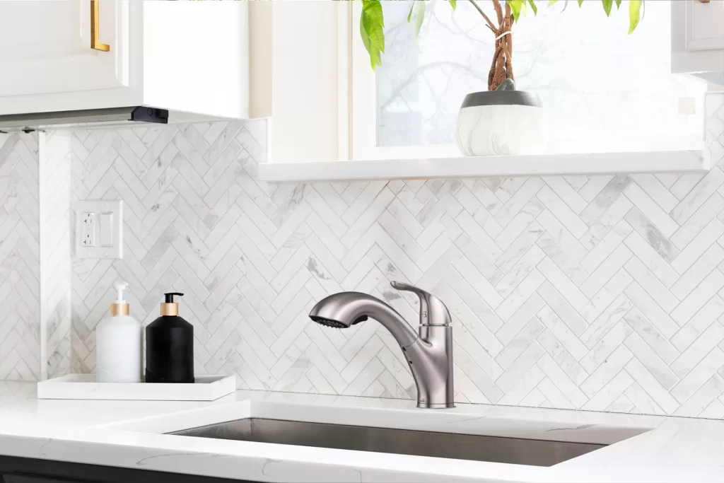 image - Space-Saving Faucet