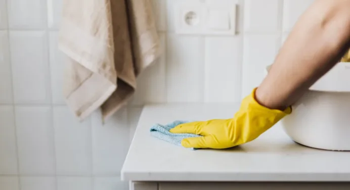 The Advantages of Using a House Cleaner in Stoke-on-trent